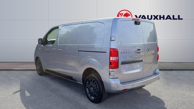 Vauxhall Vivaro L1 Diesel 1.5 Turbo D 120 Pro H1 Van - Image 2